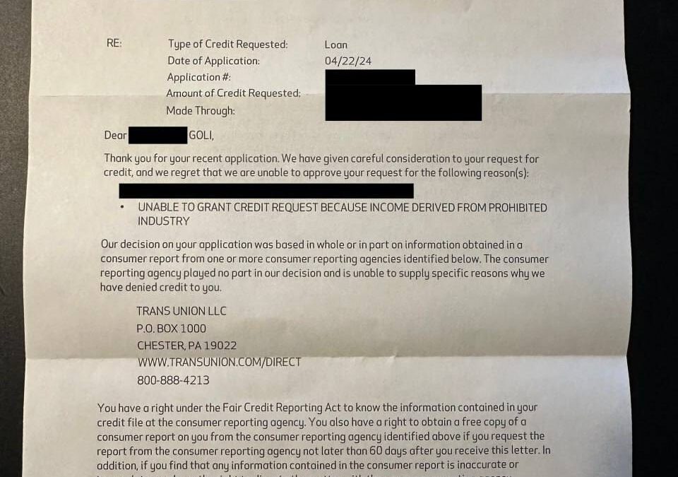 Banco niega préstamo a bitcoiner alegando «industria prohibida» en 2024