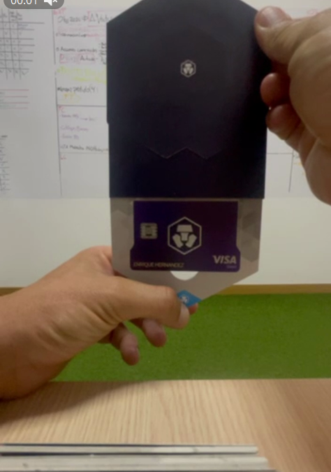 Nueva tarjeta metálica de crypto: ¡Netflix, Spotify Gratis y Más!